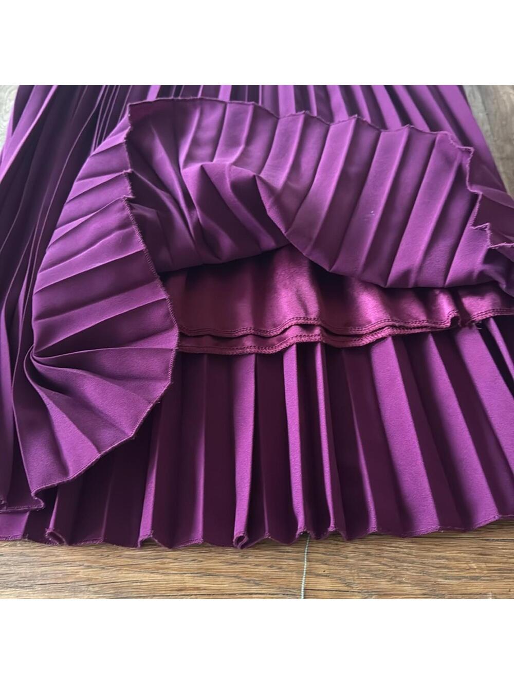 Elegant Pleated Purple Skirt by Le-Ciel size medium - Picture 2 of 6
